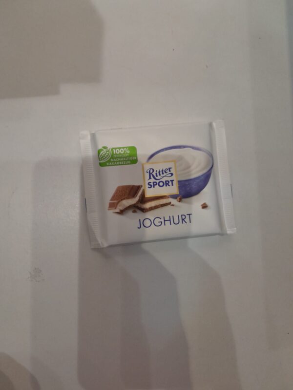 Ritter Sport ciocolata cu iaurt 100g
