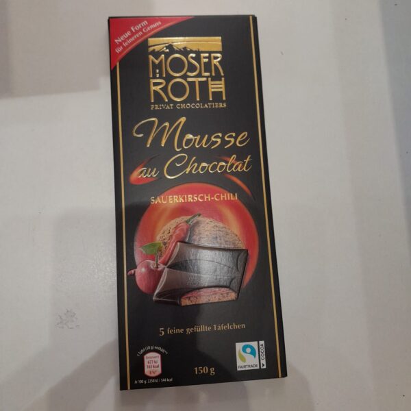Moser Roth ciocolata cu crema de visine si chili