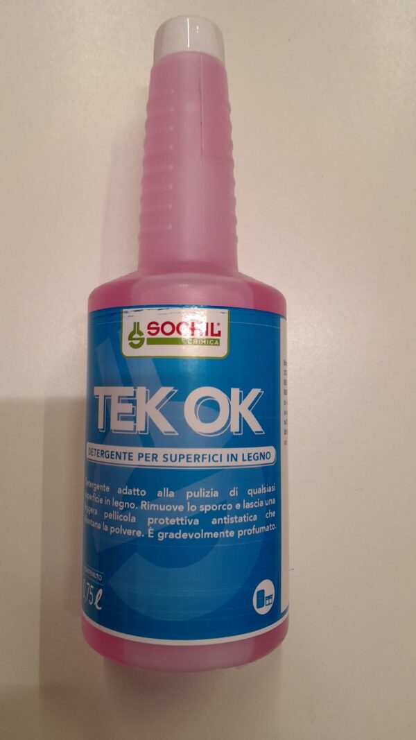SOCHIL soluție profesionala pentru orice tip  suprafețe de lemn ,curată, antistatic și protejează lemnul ,750 ml